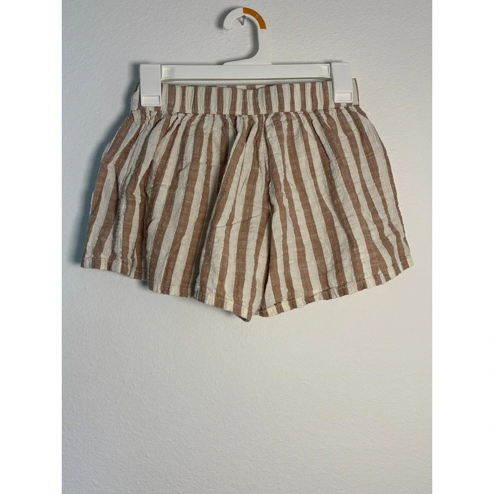 Old Navy Girls Tan White Striped Shorts L 10-12 Elastic‎ Waist Lined Neutral